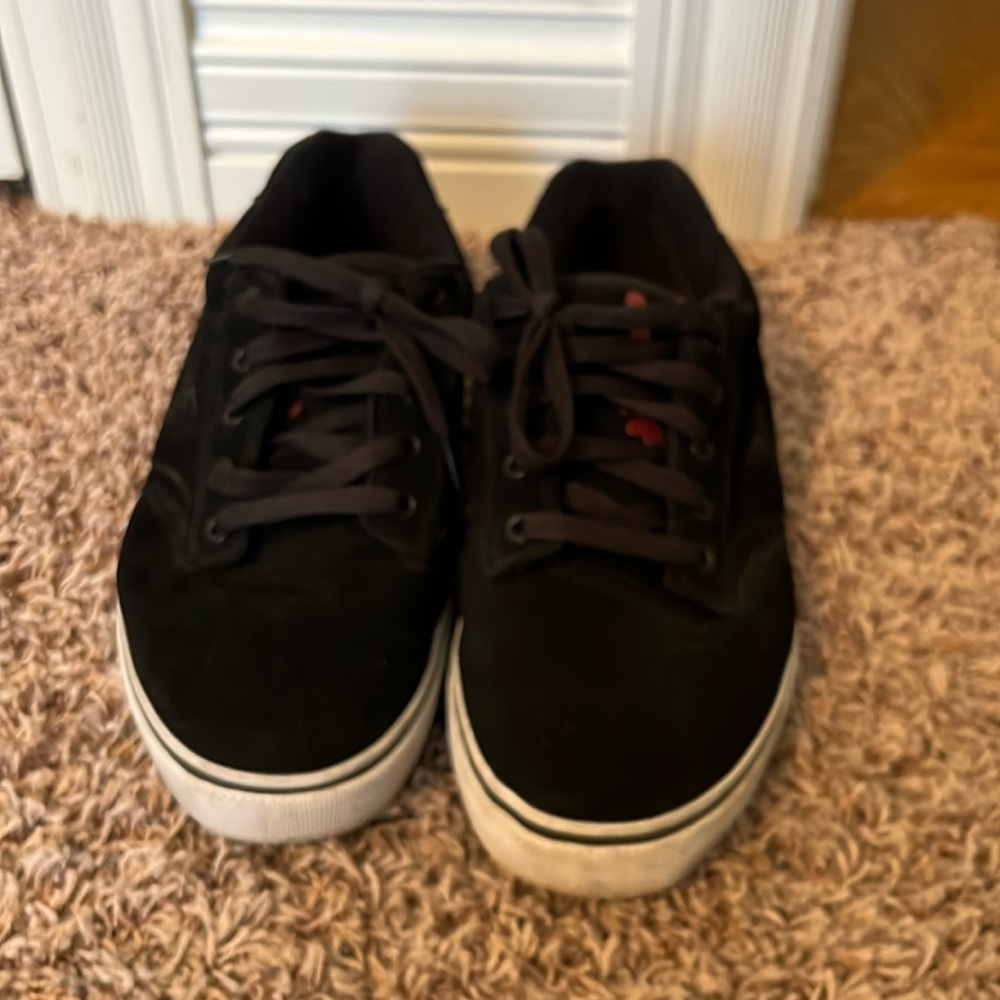Fallen skater sneaker black white red men’s size 11